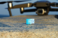 Die neue Lexar® FLY microSDXC™ Karte für High-Performance