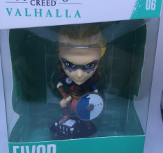 Assassins Creed Valhalla Eivor Female (UHC) und Watch Dogs - Resistant Of London Figur