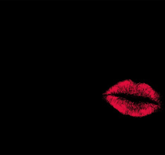 Birds Of Prey Teases The Ladies In Costume