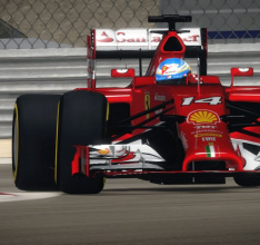 Erlebe das Design und höre den Sound der neuen Formula One Fahrzeuge mit Turbomotoren im F1 2014 Hot Lap Video