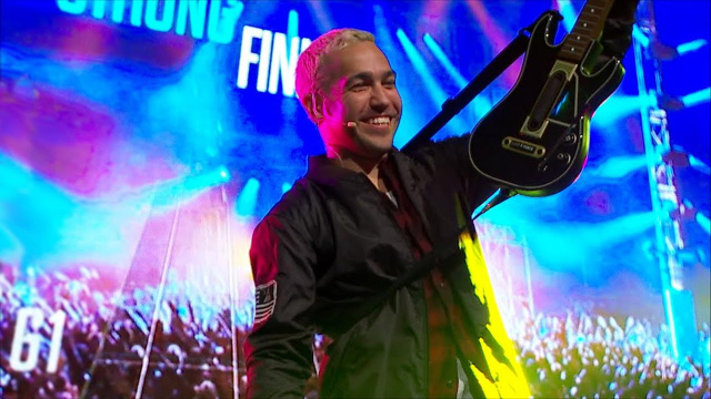 Guitar Hero Live -- Interview with Activision Execs with Special Guests Pete Wentz and Gerard WayVideo Game News Online, Gaming News